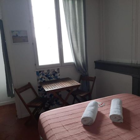 Etape Gimontoise 32 "Chambre Tout Confort" Εξωτερικό φωτογραφία